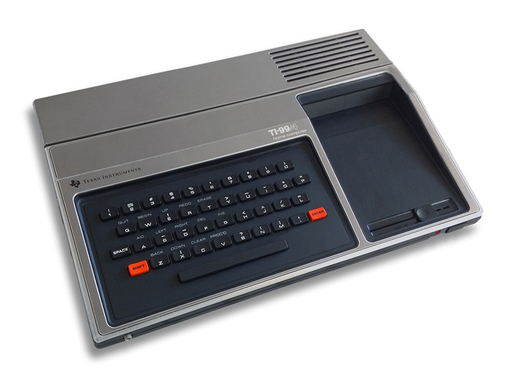 Texas Instruments PHC004C (TI 99/4): Consola