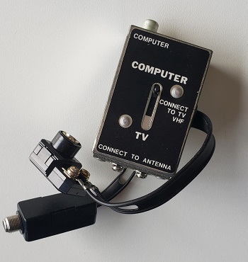 Timex Sinclair TS-1500: Switch Antena - P059406IN