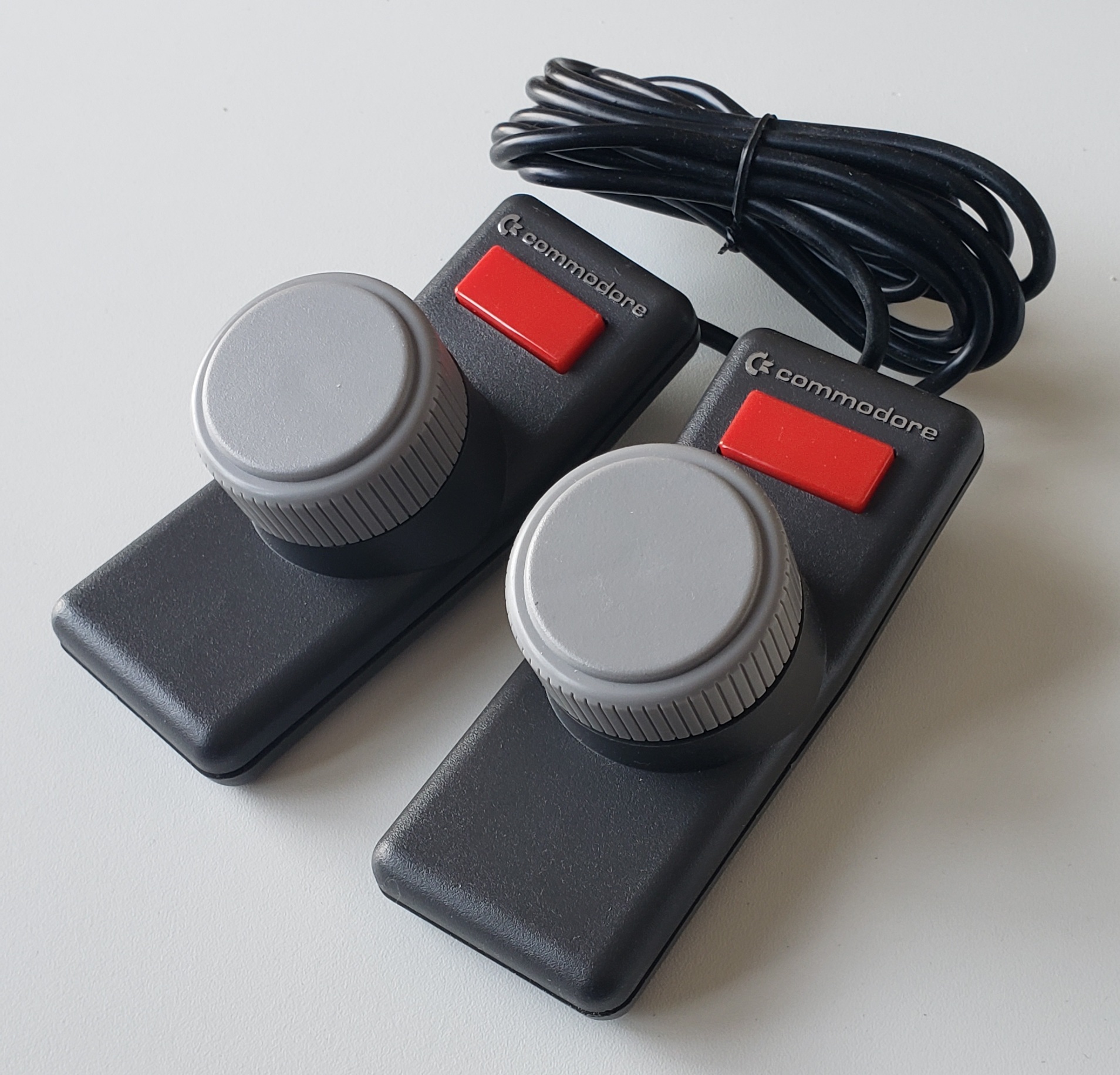 Commodore VIC20 Paddles: Paddles - SN