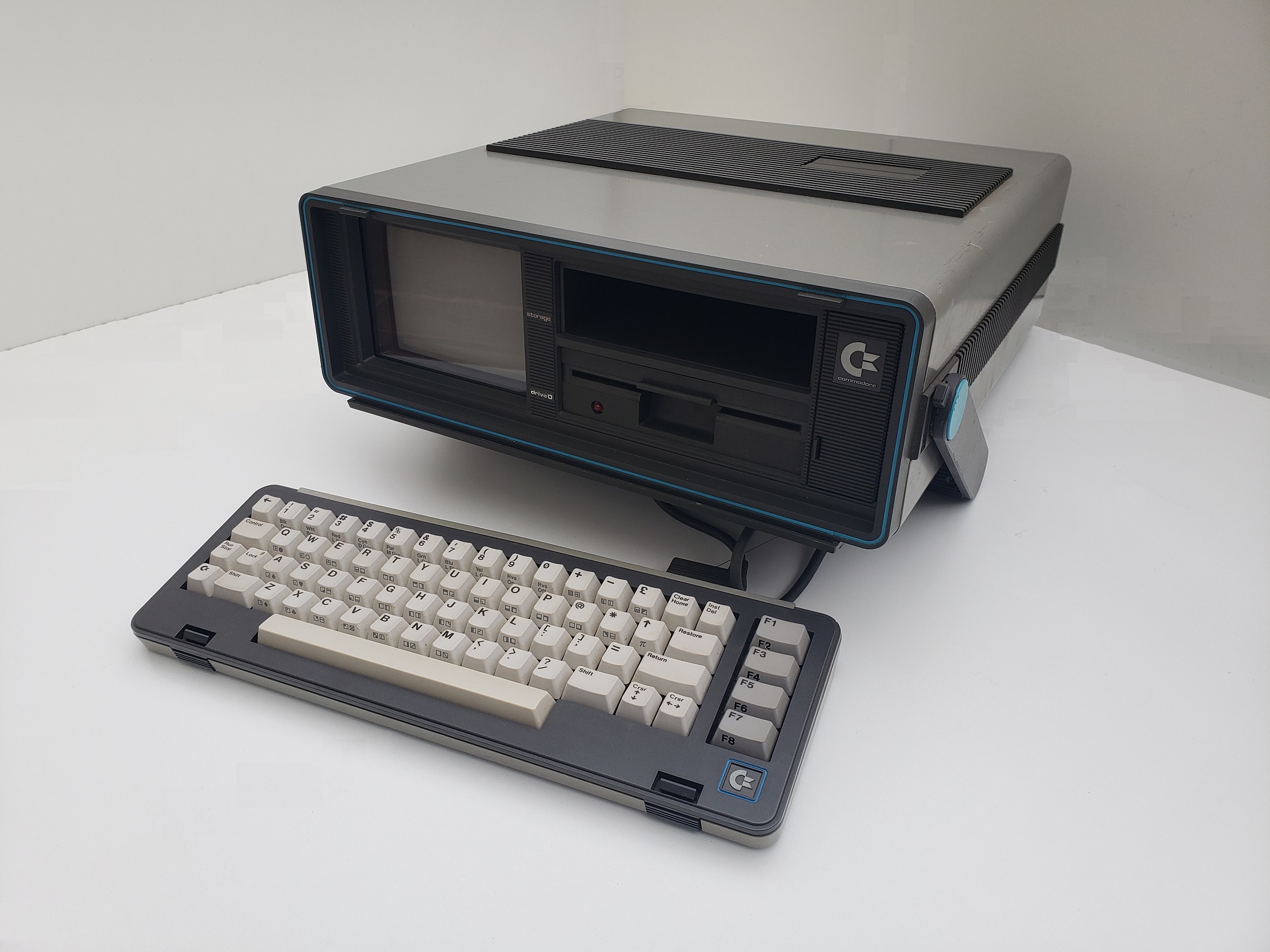 Commodore SX-64: Consola GA1036220