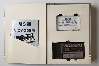 Commodore C1600: Empaque - 035750